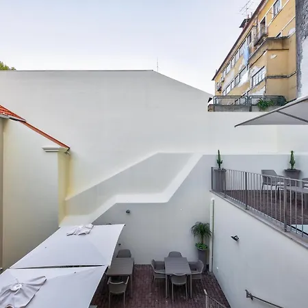 Aparthotel Avenue Garden 4*