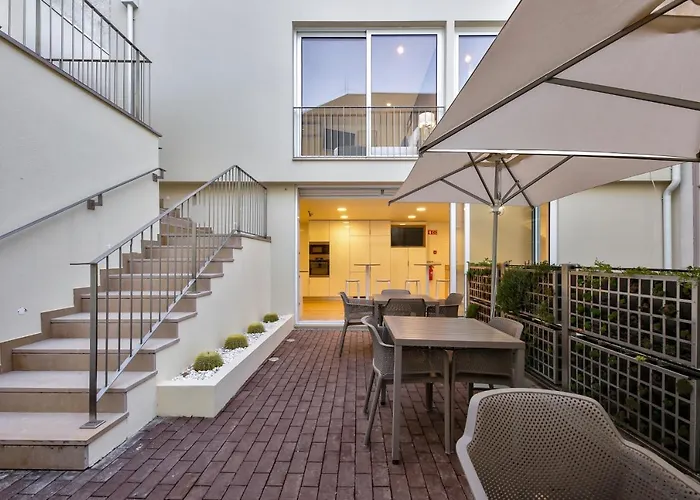 Apart Otel Avenue Garden 4*