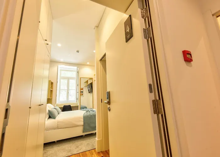 Avenue Garden Apart Otel 4*