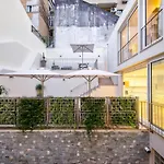 Avenue Garden Aparthotel 4*