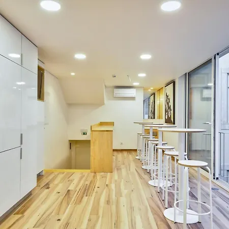 Avenue Garden Aparthotel 4*