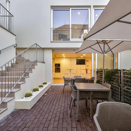 Aparthotel Avenue Garden *