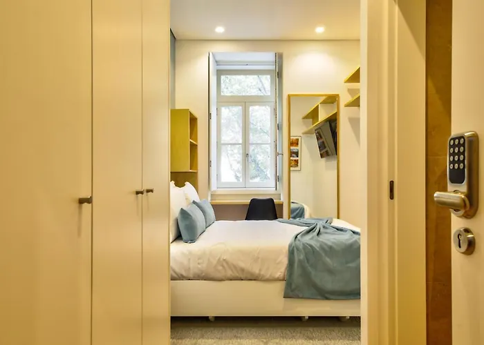 Avenue Garden アパートホテル 4*